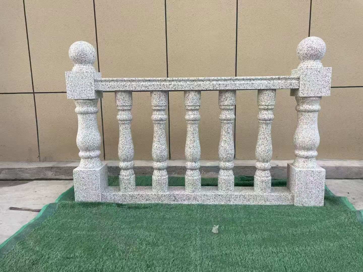 黑龙江芝麻白阳台栏杆 花岗岩栏杆