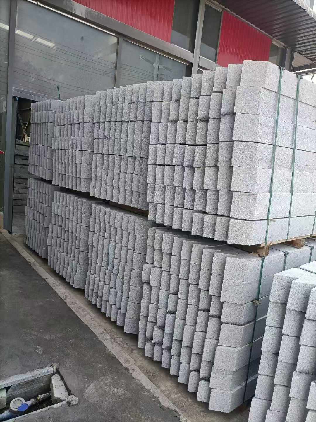 黑龙江芝麻白树围石 树池
