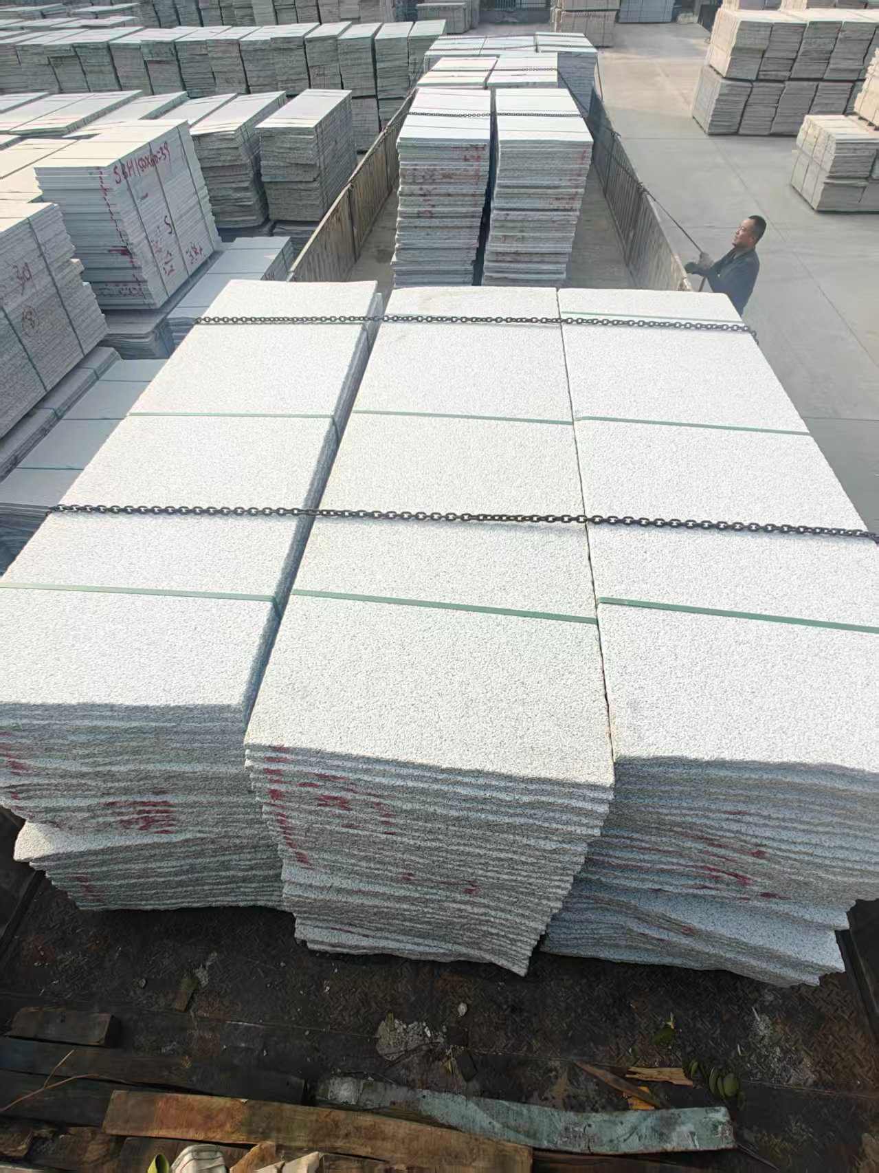 黑龙江芝麻白毛板，石材毛板