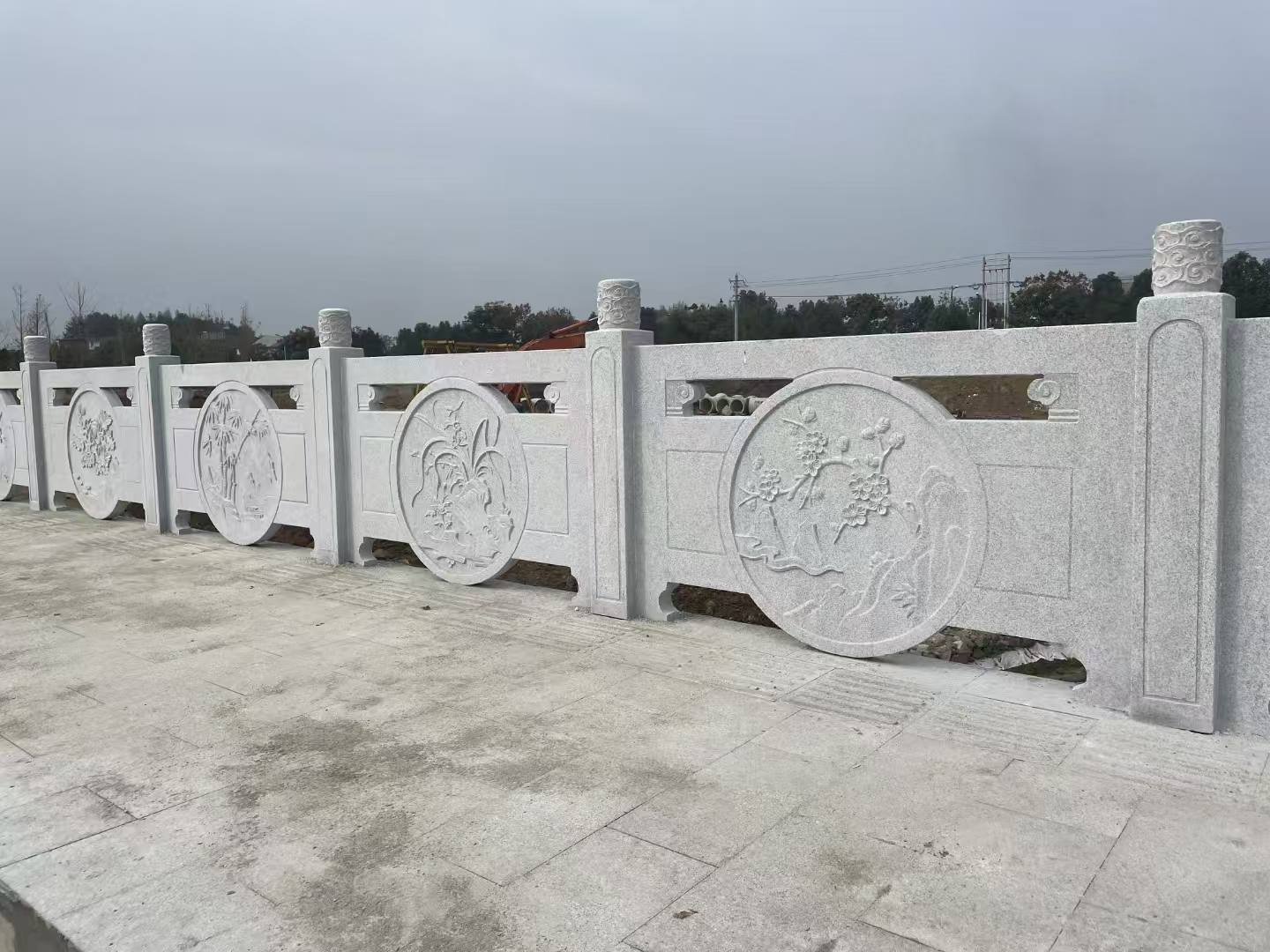 黑龙江芝麻白河道栏杆 石材栏杆