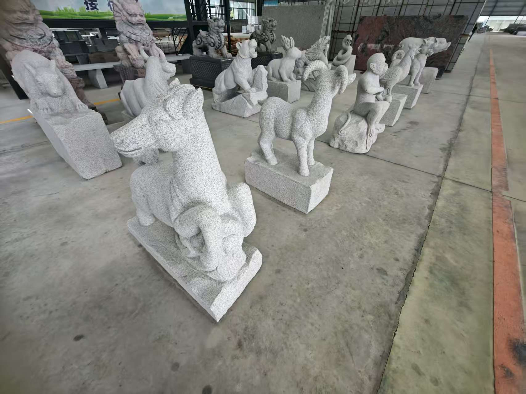 黑龙江芝麻白雕刻 十二生肖 异形雕刻